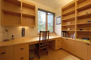 1030 NW Johnson St, Portland, OR 97209 - Photo 28