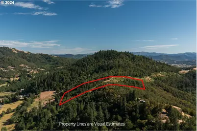 1758 SE Strong Ave, Roseburg, OR 97470 - Photo 16