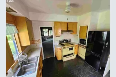 19200 Howell St, Gladstone, OR 97027 - Photo 6