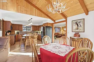 6370 Miller Rd, Mt Hood Prkdl, OR 97041 - Photo 12