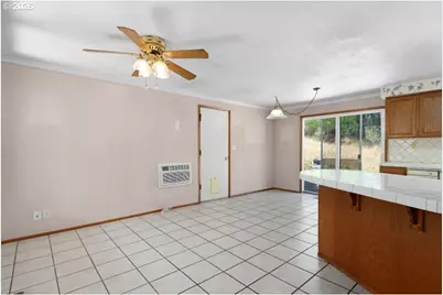 337 Black Oak Dr, Roseburg, OR 97471 - Photo 8