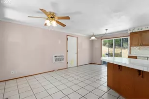 337 Black Oak Dr, Roseburg, OR 97471 - Photo 8
