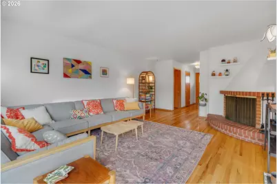 6815 SW 14th Ave, Portland, OR 97219 - Photo 4