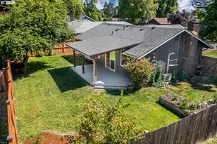 3703 Peppertree Dr, Eugene, OR 97402 - Photo 32