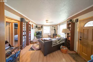 3689 SE 14th St, Gresham, OR 97080 - Photo 4