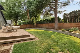 397 Livingood Ln, Lake Oswego, OR 97034 - Photo 42