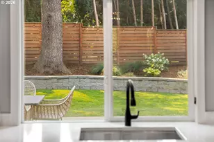 397 Livingood Ln, Lake Oswego, OR 97034 - Photo 10