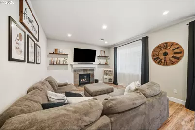 19115 Cork Ave, Sandy, OR 97055 - Photo 12