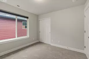 8981 N Drummond Ave, Portland, OR 97217 - Photo 16