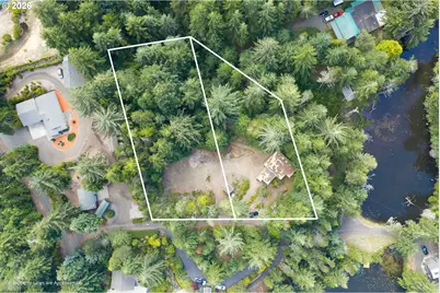 69175 Sharp Rd, North Bend, OR 97459 - Photo 14