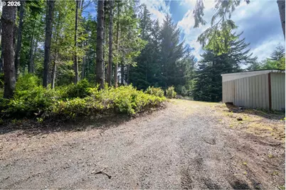 69175 Sharp Rd, North Bend, OR 97459 - Photo 8