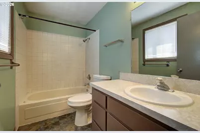 324 NW 8th St, Battle Ground, WA 98604 - Photo 18