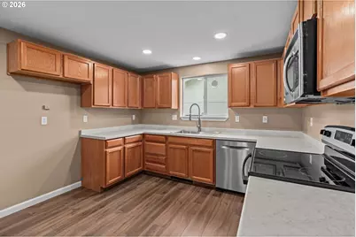 1096 Cedar Ct, Creswell, OR 97426 - Photo 14