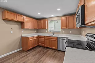 1096 Cedar Ct, Creswell, OR 97426 - Photo 14