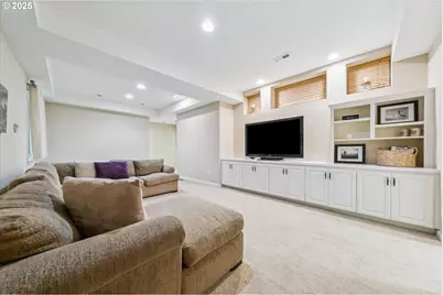 2323 NW Pinnacle Dr, Portland, OR 97229 - Photo 32