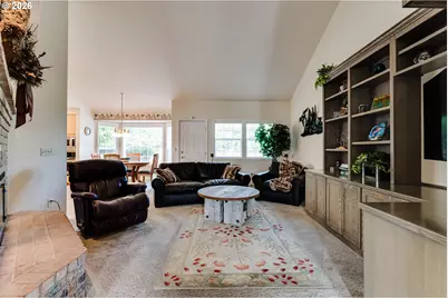 3030 Metolius Dr, Eugene, OR 97408 - Photo 10