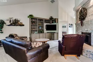 3030 Metolius Dr, Eugene, OR 97408 - Photo 12