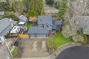 575 NW Queens Ct, Hillsboro, OR 97124 - Photo 38