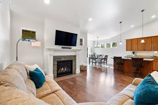 346 River Loop 1, Eugene, OR 97404 - Photo 4