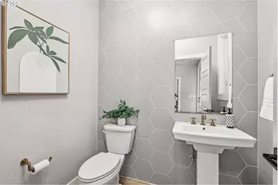 2051 Majestic Pl, Eugene, OR 97403 - Photo 26