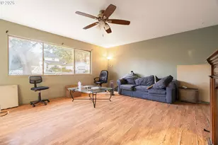 8225 SW Chestnut St, Portland, OR 97223 - Photo 4