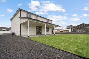 1750 NE 8th Pl, Hermiston, OR 97838 - Photo 4