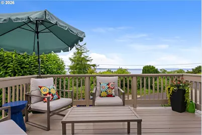 561 Rivington St, Astoria, OR 97103 - Photo 46