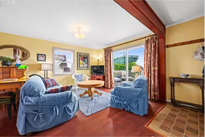 561 Rivington St, Astoria, OR 97103 - Photo 6