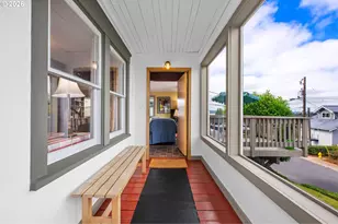 561 Rivington St, Astoria, OR 97103 - Photo 4