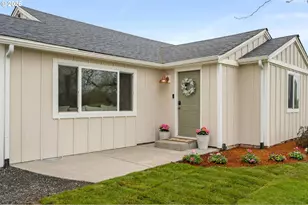 895 Burton St, Harrisburg, OR 97446 - Photo 2