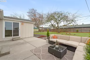 895 Burton St, Harrisburg, OR 97446 - Photo 30