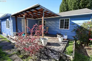 2600 Gardens Ave, Reedsport, OR 97467 - Photo 8