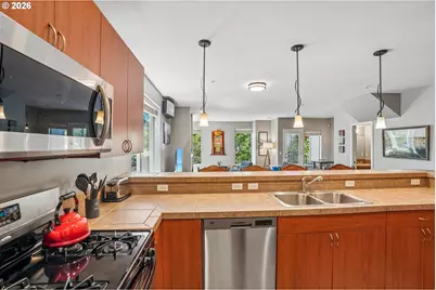 8555 N Kellogg St #1-2, Portland, OR 97203 - Photo 14
