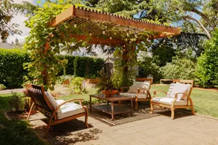 227 SE 84th Ave, Portland, OR 97216 - Photo 2