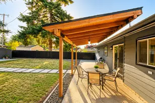 13611 SE Lincoln Ct, Portland, OR 97233 - Photo 34