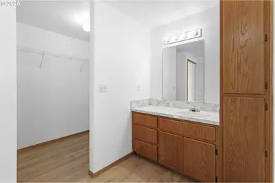 2401 NE 77th Ave, Vancouver, WA 98664 - Photo 28