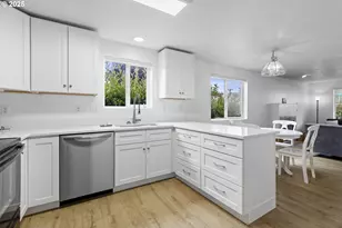 2401 NE 77th Ave, Vancouver, WA 98664 - Photo 2