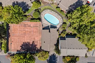 451 N Hayden Bay Dr, Portland, OR 97217 - Photo 12