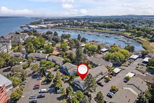 451 N Hayden Bay Dr, Portland, OR 97217 - Photo 2