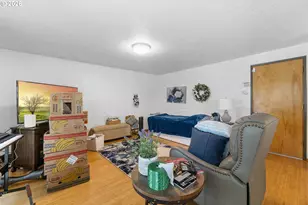 1158 SW 213th Ave, Beaverton, OR 97003 - Photo 2