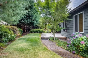 2868 NE Charlois Dr, Hillsboro, OR 97124 - Photo 8