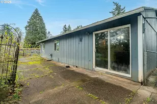 2160 SE 135th Ave, Portland, OR 97233 - Photo 22