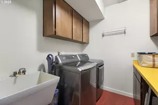 5745 SW Gaines Ct, Portland, OR 97221 - Photo 26