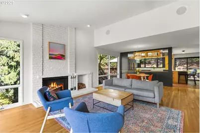 5745 SW Gaines Ct, Portland, OR 97221 - Photo 6