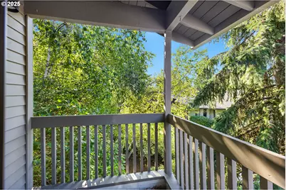 5745 SW Gaines Ct, Portland, OR 97221 - Photo 18