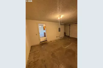 4196 47th Ave NE, Salem, OR 97305 - Photo 18