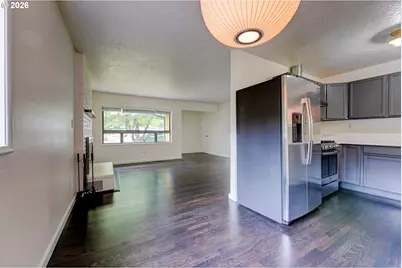124 NE 143rd Ave, Portland, OR 97230 - Photo 12