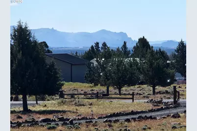 13428 SW Airfield Ln, Culver, OR 97734 - Photo 2