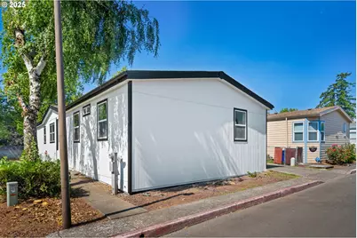 1949 SE Palmquist Rd #42, Gresham, OR 97080 - Photo 2