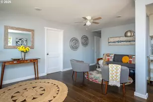 237 NE 109th Ave, Portland, OR 97220 - Photo 12